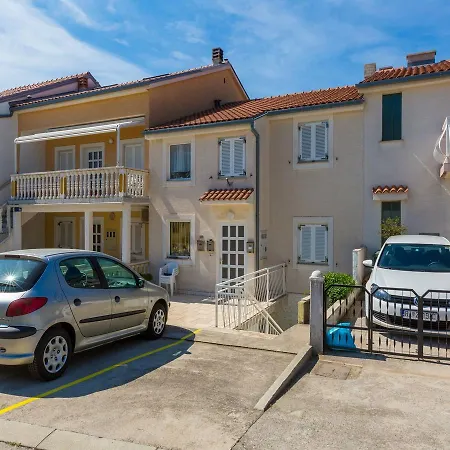 Elvira Apartman Novi Vinodolski